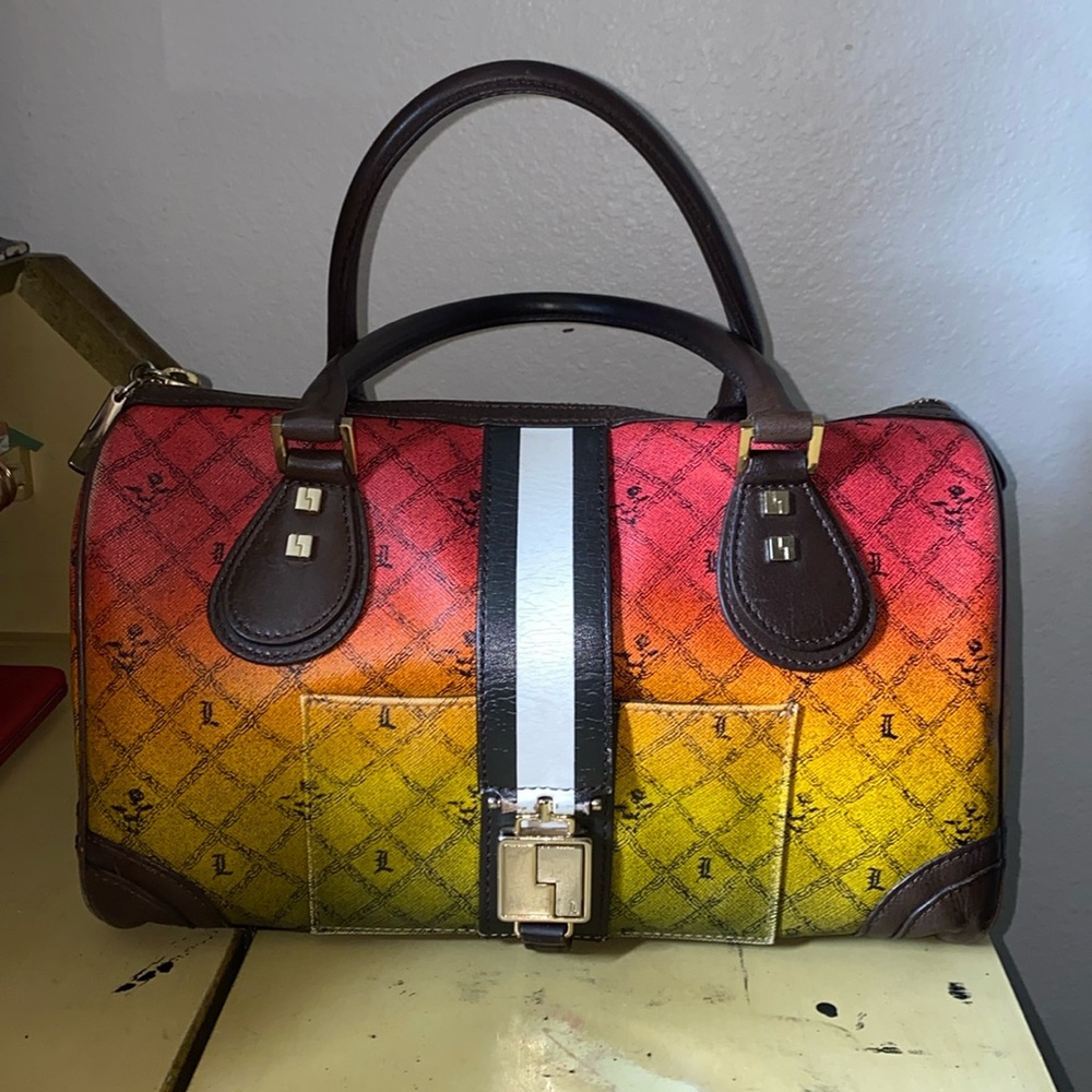 ❤️L.A.M.B. By Gwen Stefani Rasta Bag